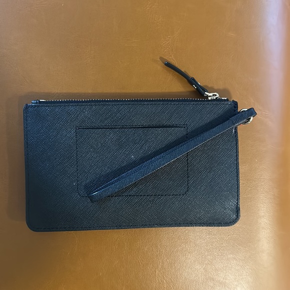 Kate Spade black leather wristlet - Picture 2 of 4